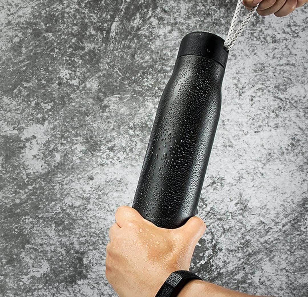 Stainless Steel Insulated Hot & Cold Bottle (550ML) – Double Wall Insulated Travel Mug | Leakproof & Portable Tumbler for Hot & Cold Beverages